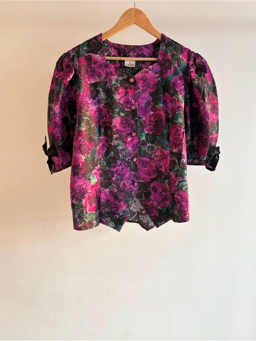 Vintage Floral Puff-Sleeve Blouse in Pink and Green